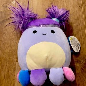 Buela the Octopus Squishmallow